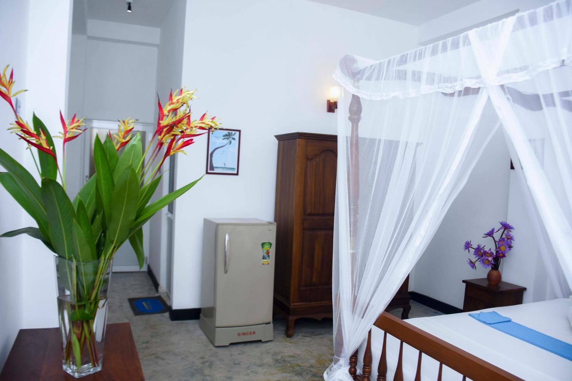The Ceylon Lazy Lagoon Мирисса Экстерьер фото
